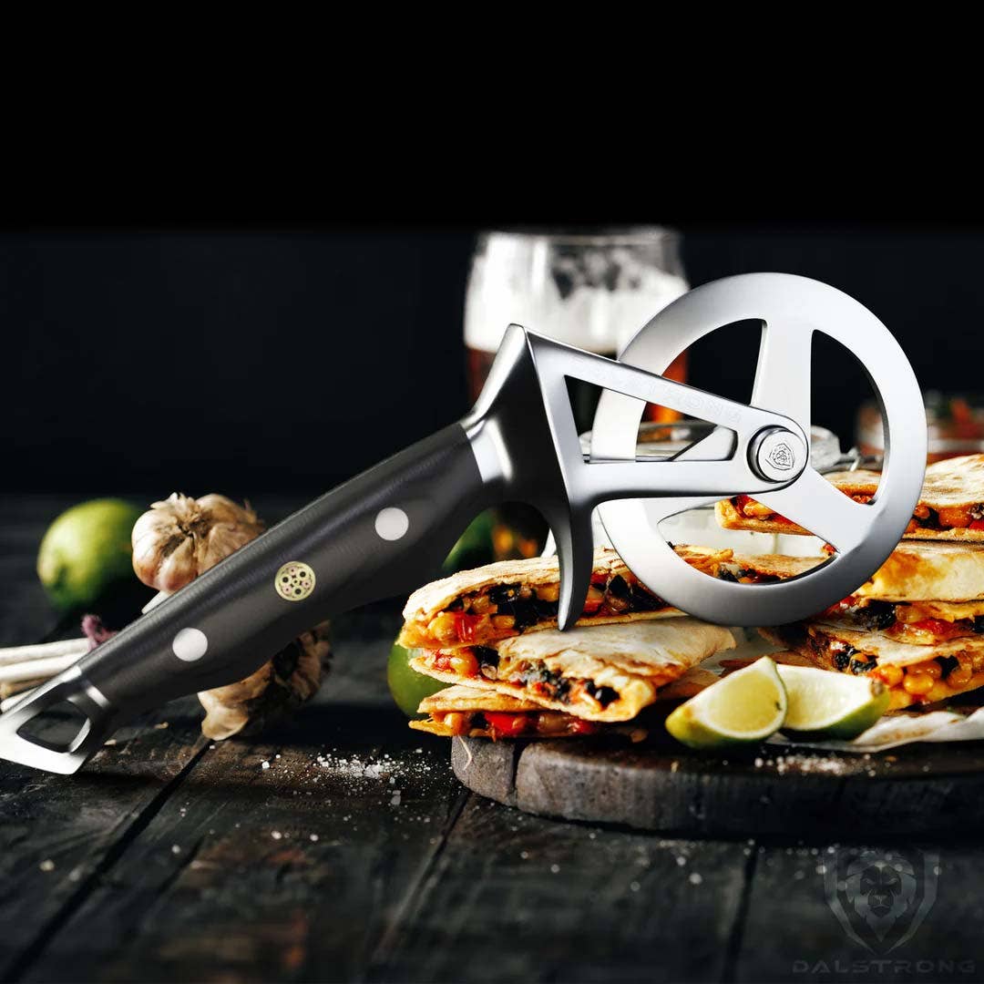 Dalstrong - Pizza Wheel & Cutter | "The Orbit Razor" | Dalstrong ©