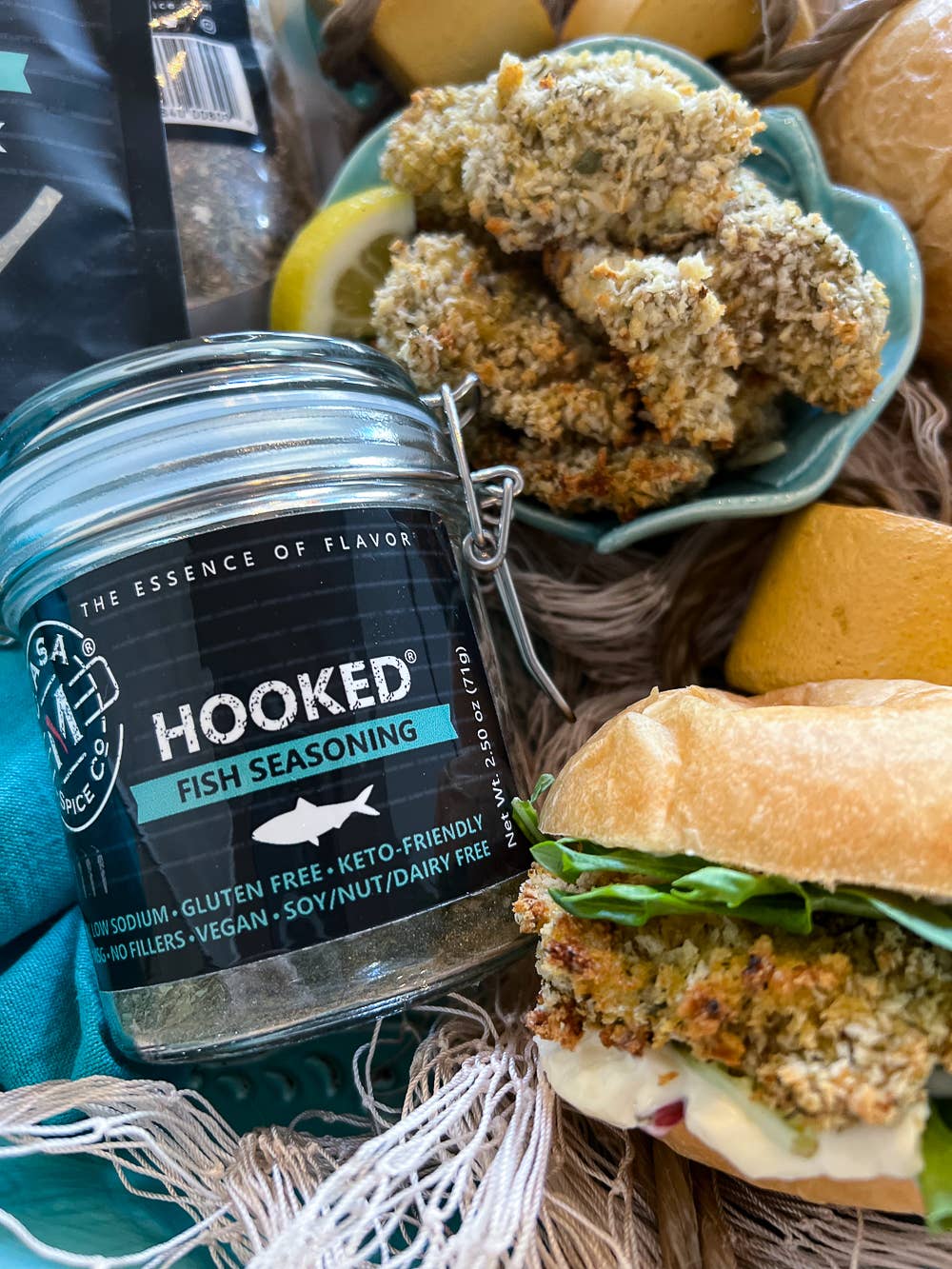 Casa M Spice Co LLC - Hooked® Fish Seasoning - Glass Clamp-top Jar