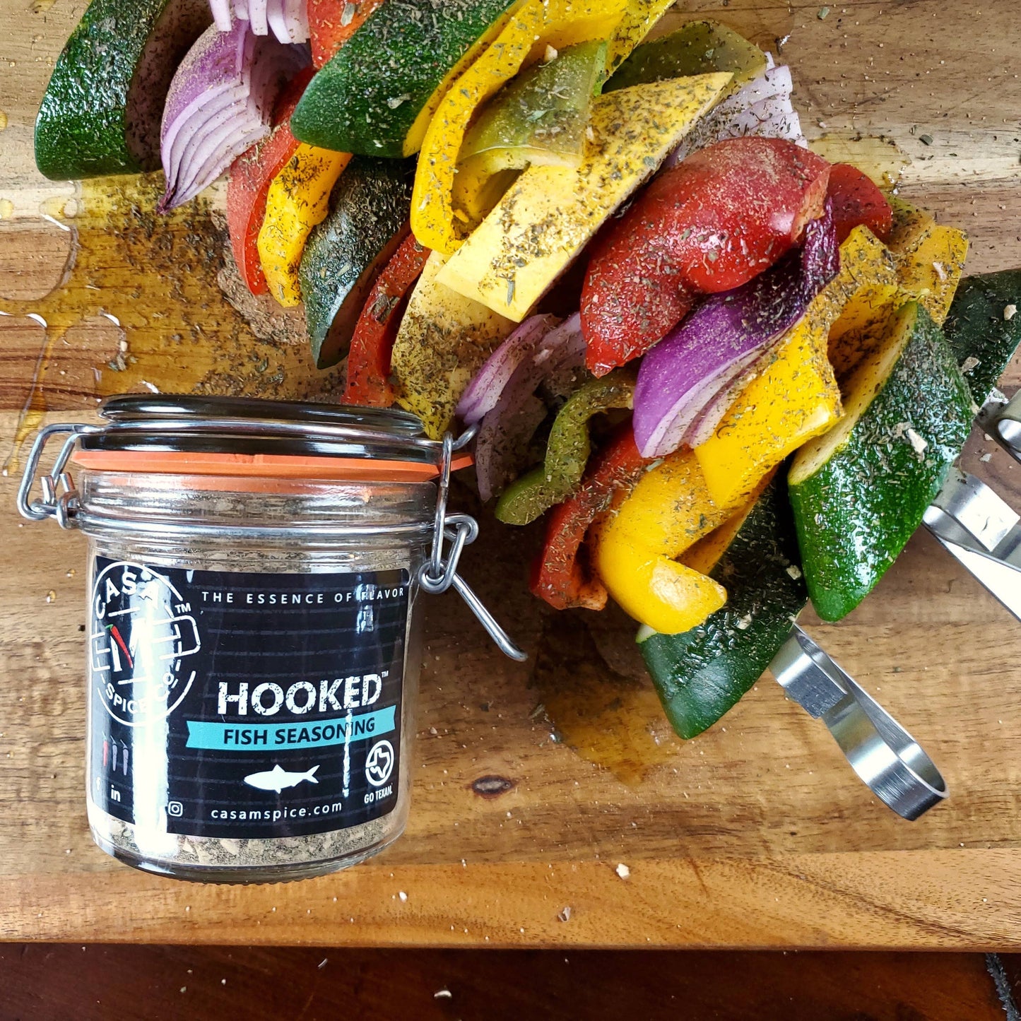 Casa M Spice Co LLC - Hooked® Fish Seasoning - Glass Clamp-top Jar