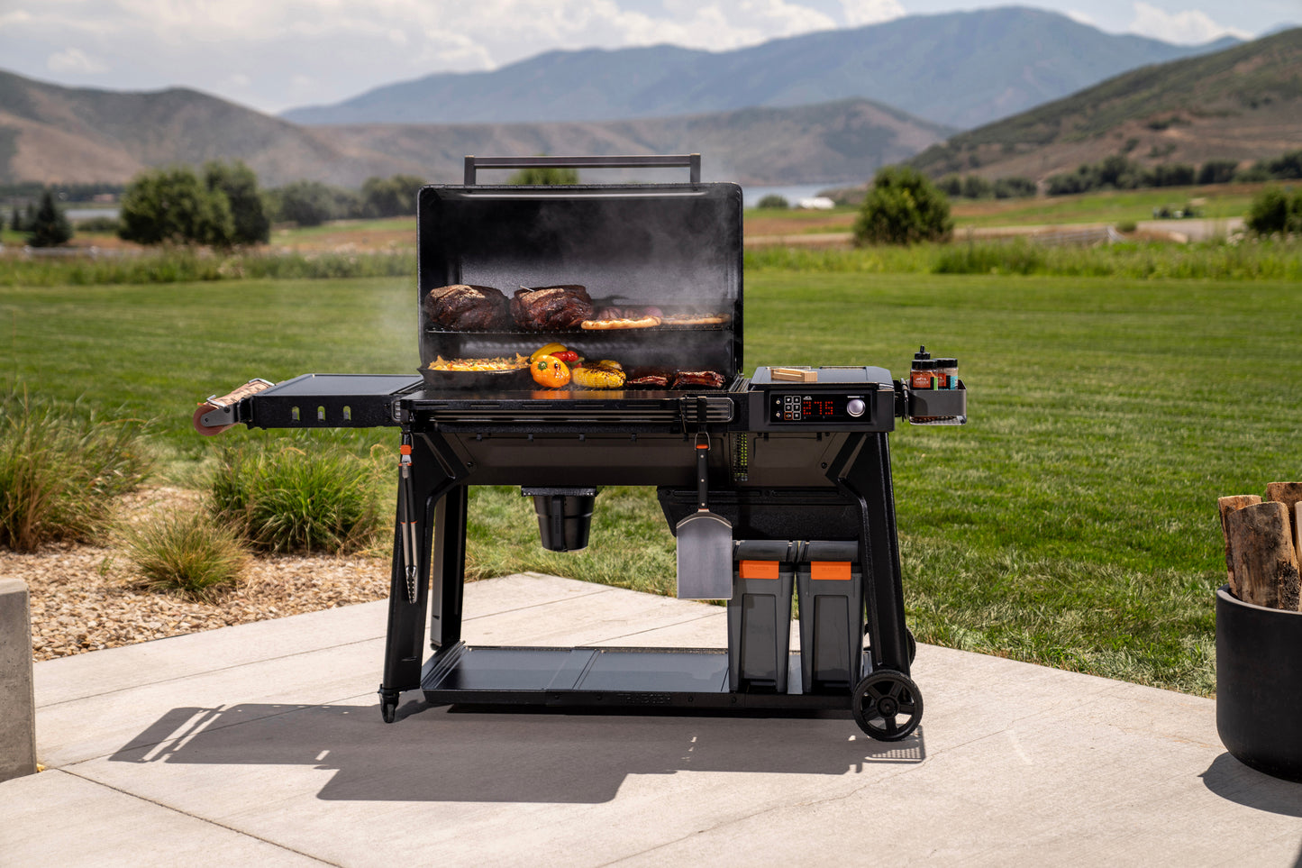 Traeger Woodridge Pro   TFB97JLH